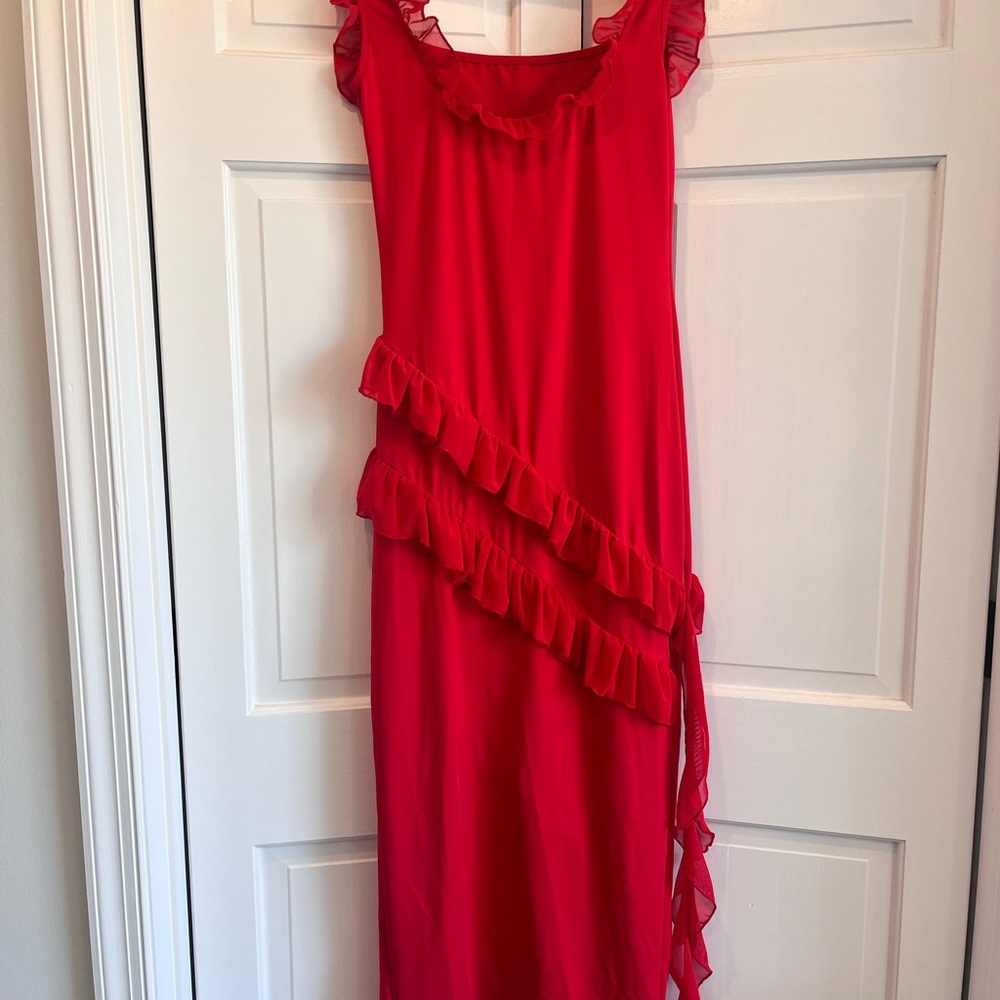 Elegant Red Ruffle Dress - Picture 5 of 5